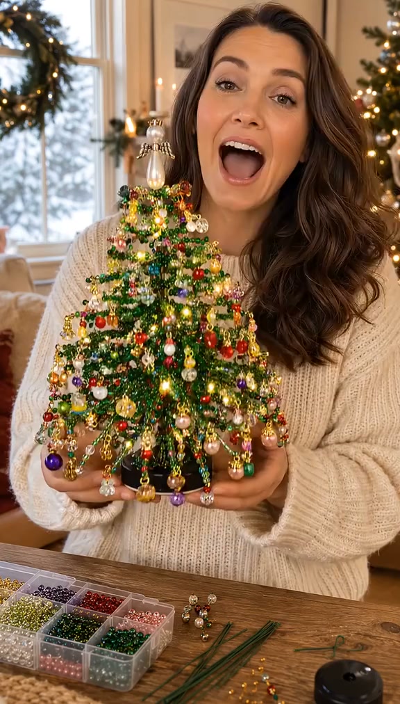 Make Your Own Sparkling Christmas Tree