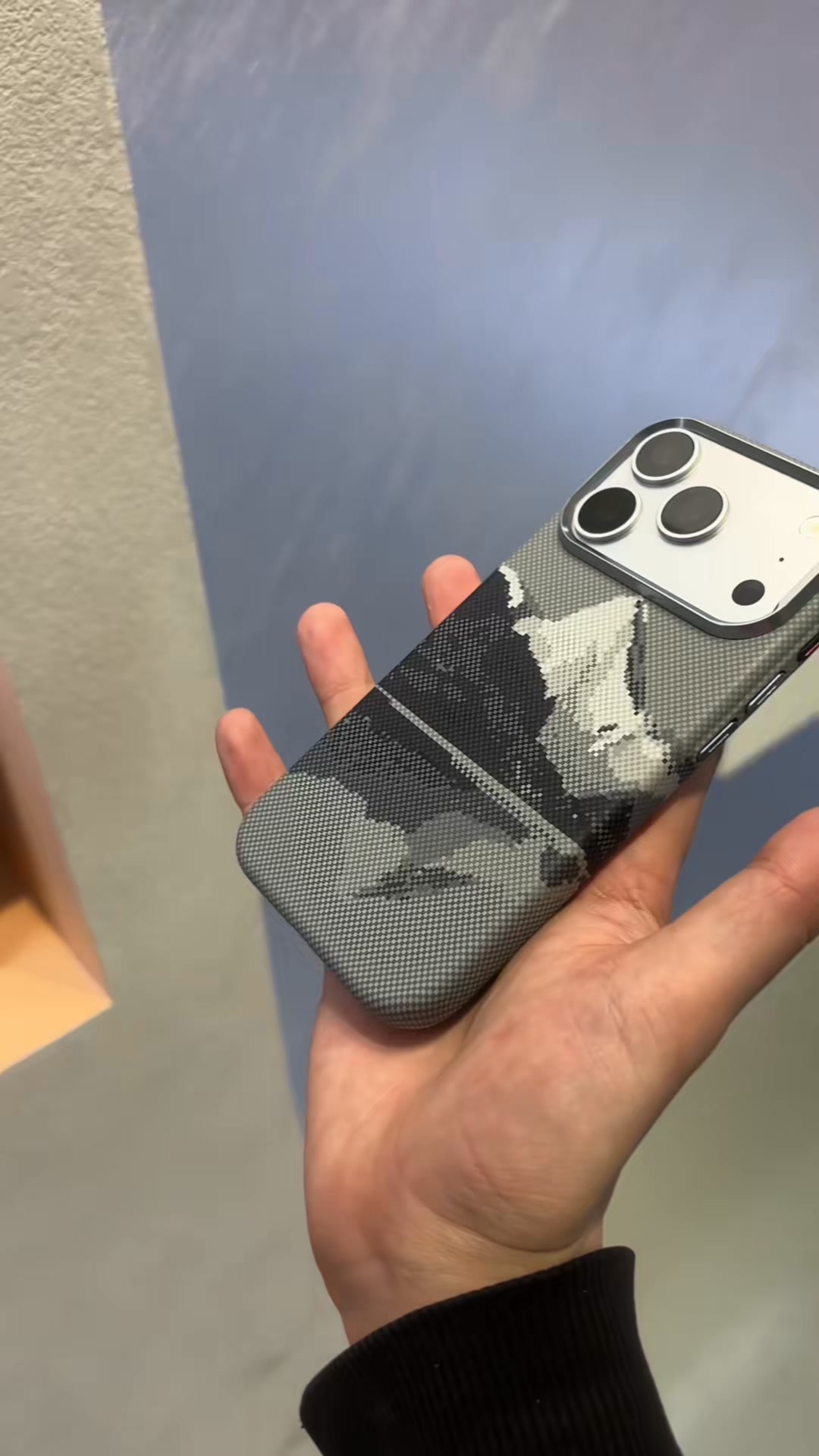0.8mm Thin. Alloy-Protected.