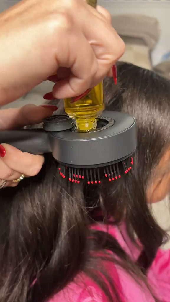 3-in-1: Get yourself a hair brush that does it all!