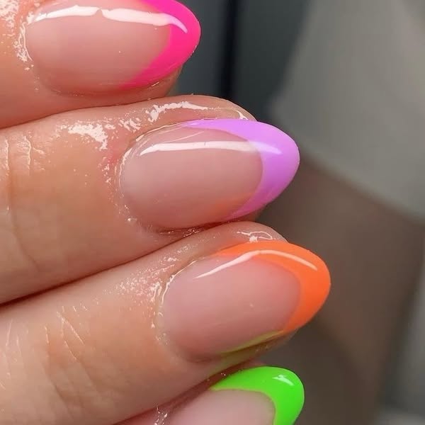 Young Nails Ireland - Nail Technician Training & Nail product Store