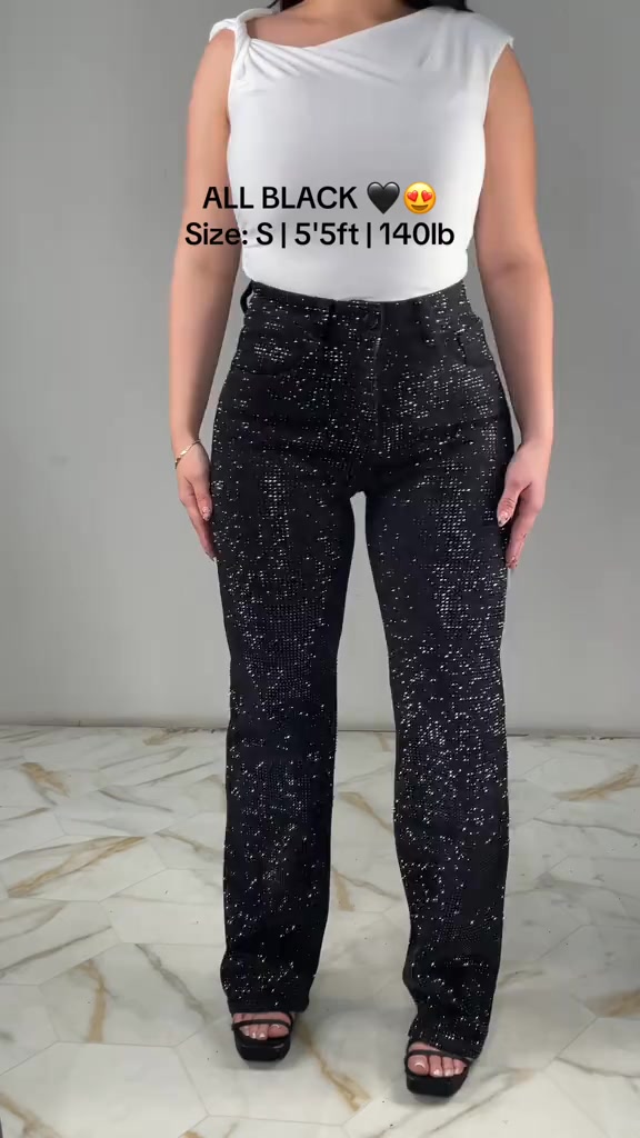 Jeans élégants pour femmes, ornés de strass