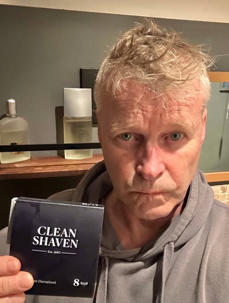 Anúncio de Clean Shaven