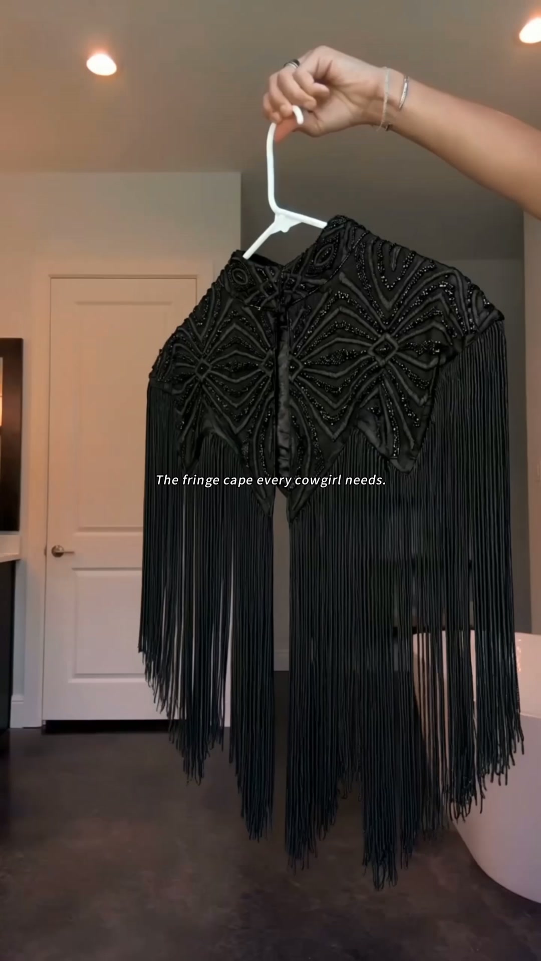 2026 Fall/Winter Must-Have Cape
