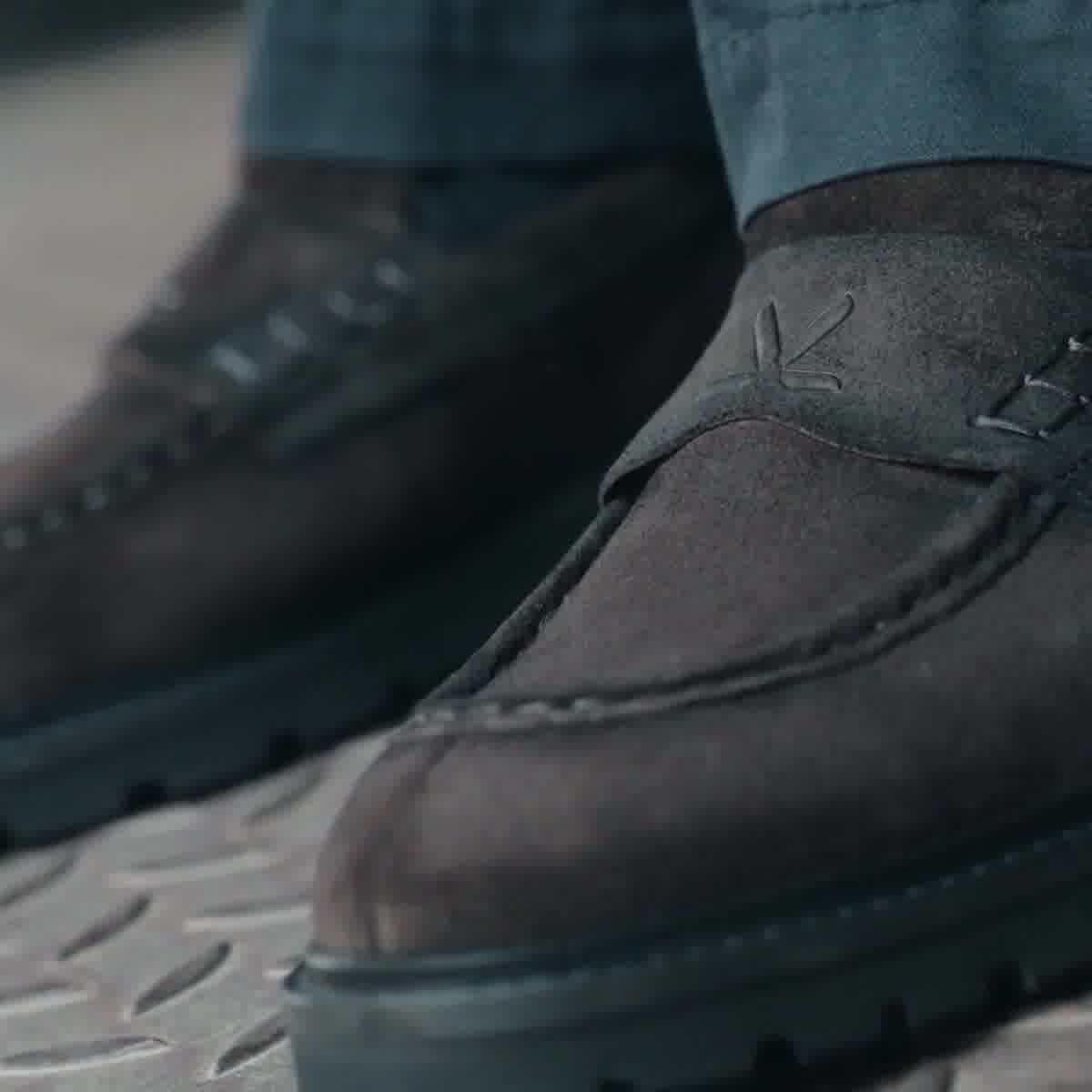 Anúncio de LLOYD Shoes