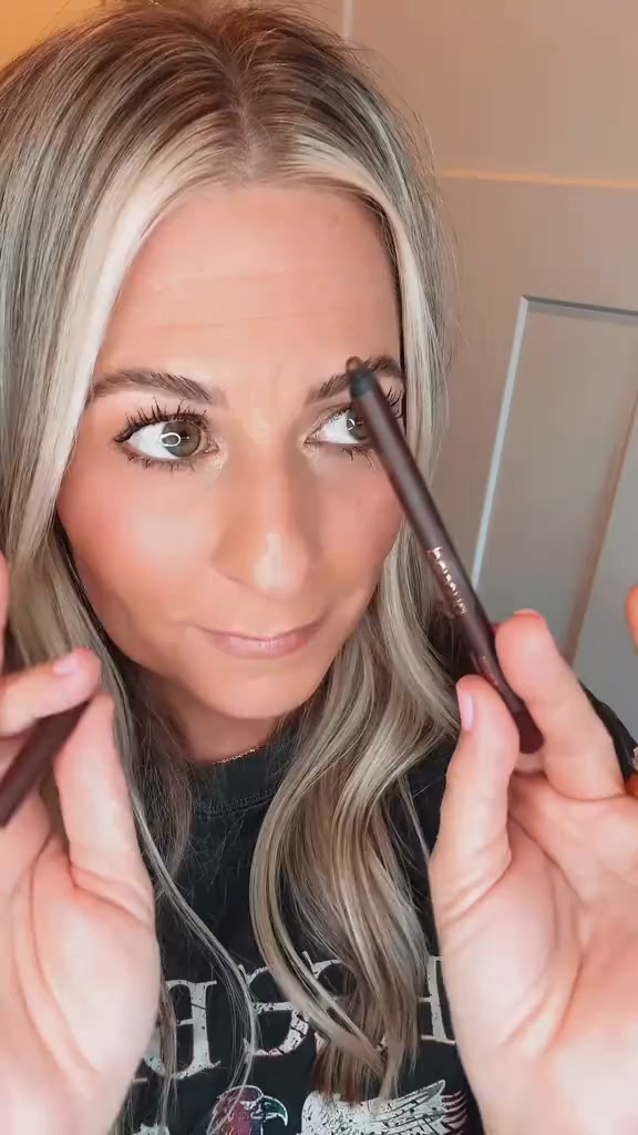 24HR Waterproof Eyeliner — Buy 1 Get 1 Free