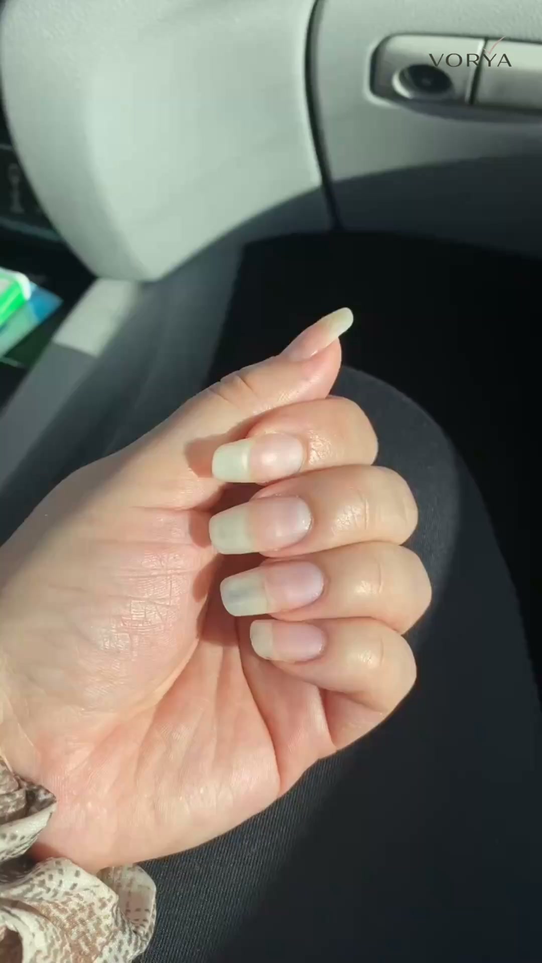 ¿Notas que tus uñas están más débiles, secas o quebradizas?