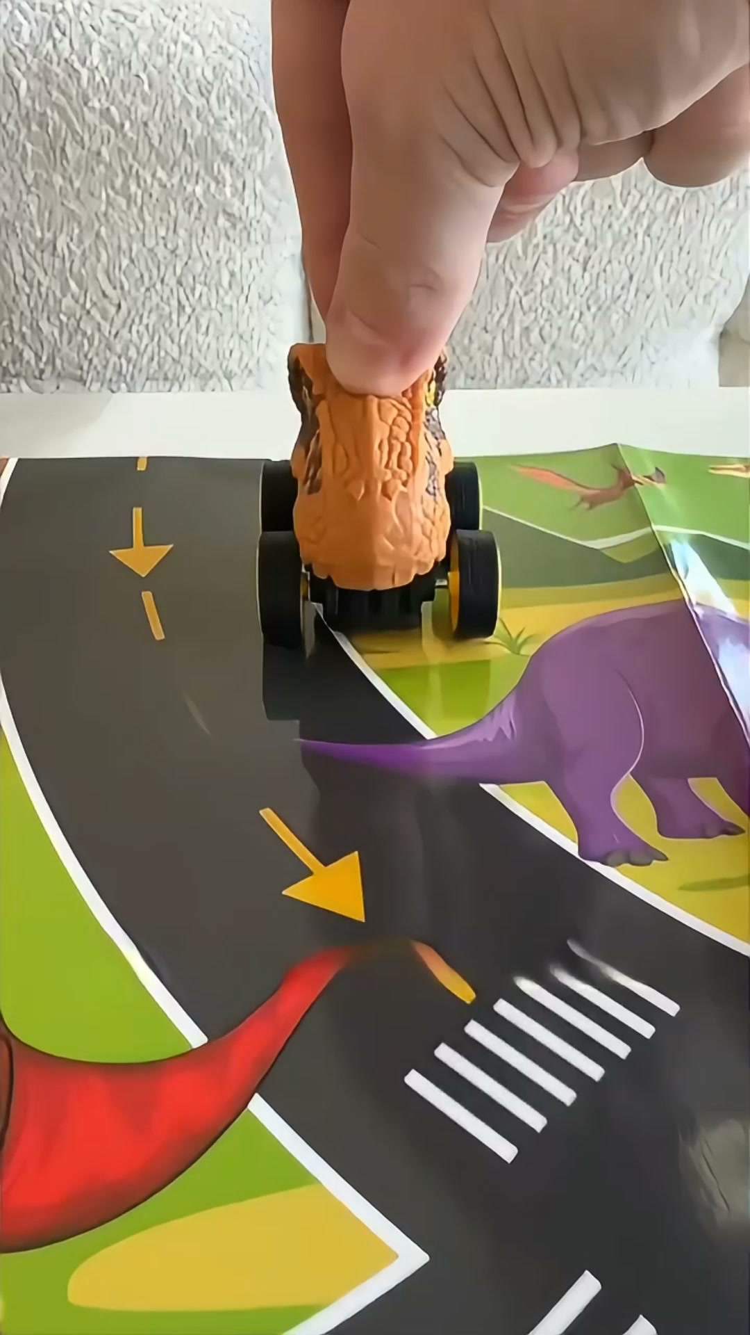 Dinosaurieracebil adventskalender för barn