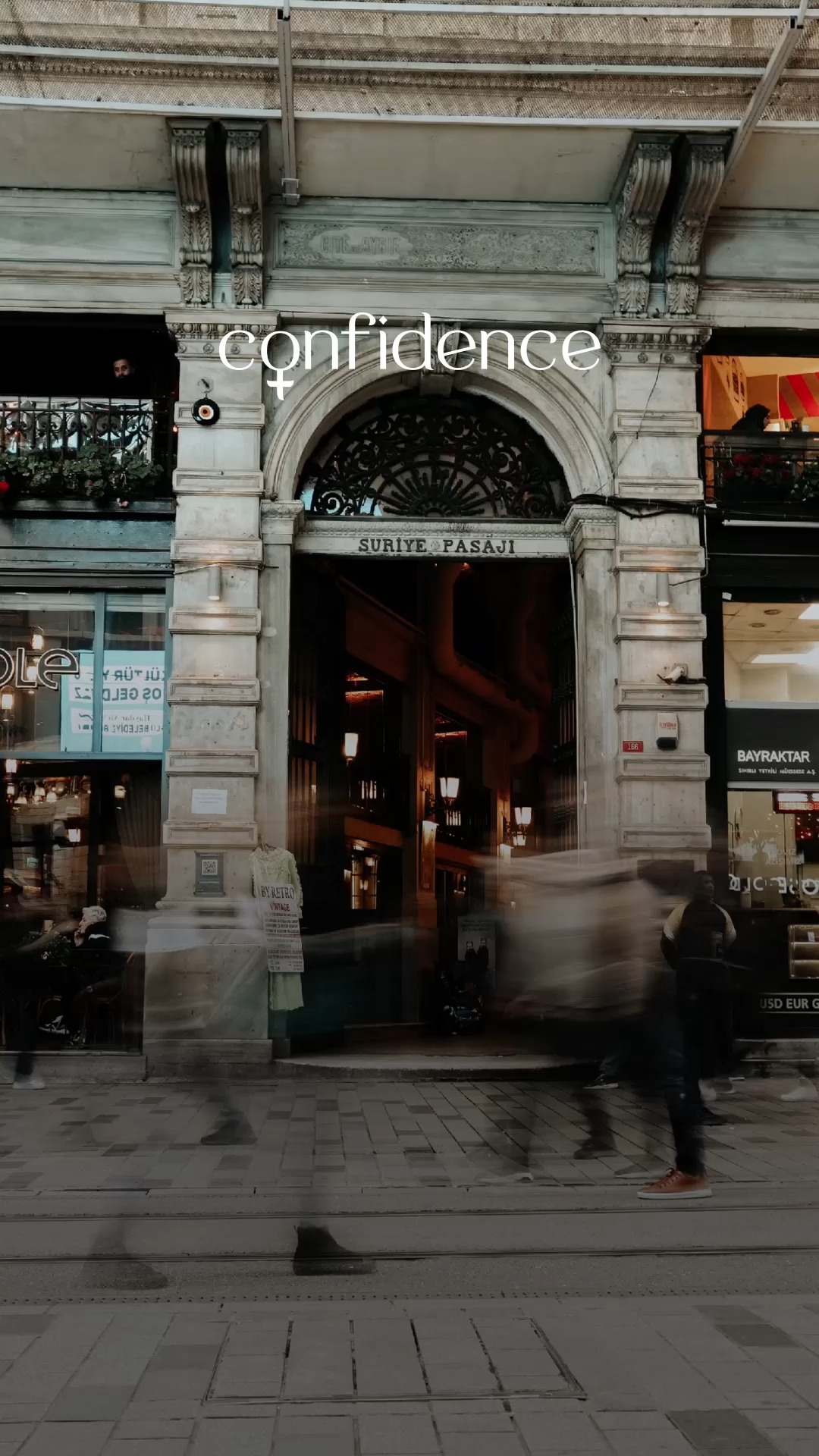 Anúncio de Confidence-Mulher
