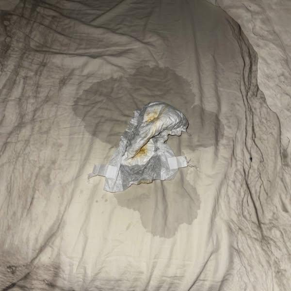 ¡Lee esto si tu hijo se hace pis en la cama!