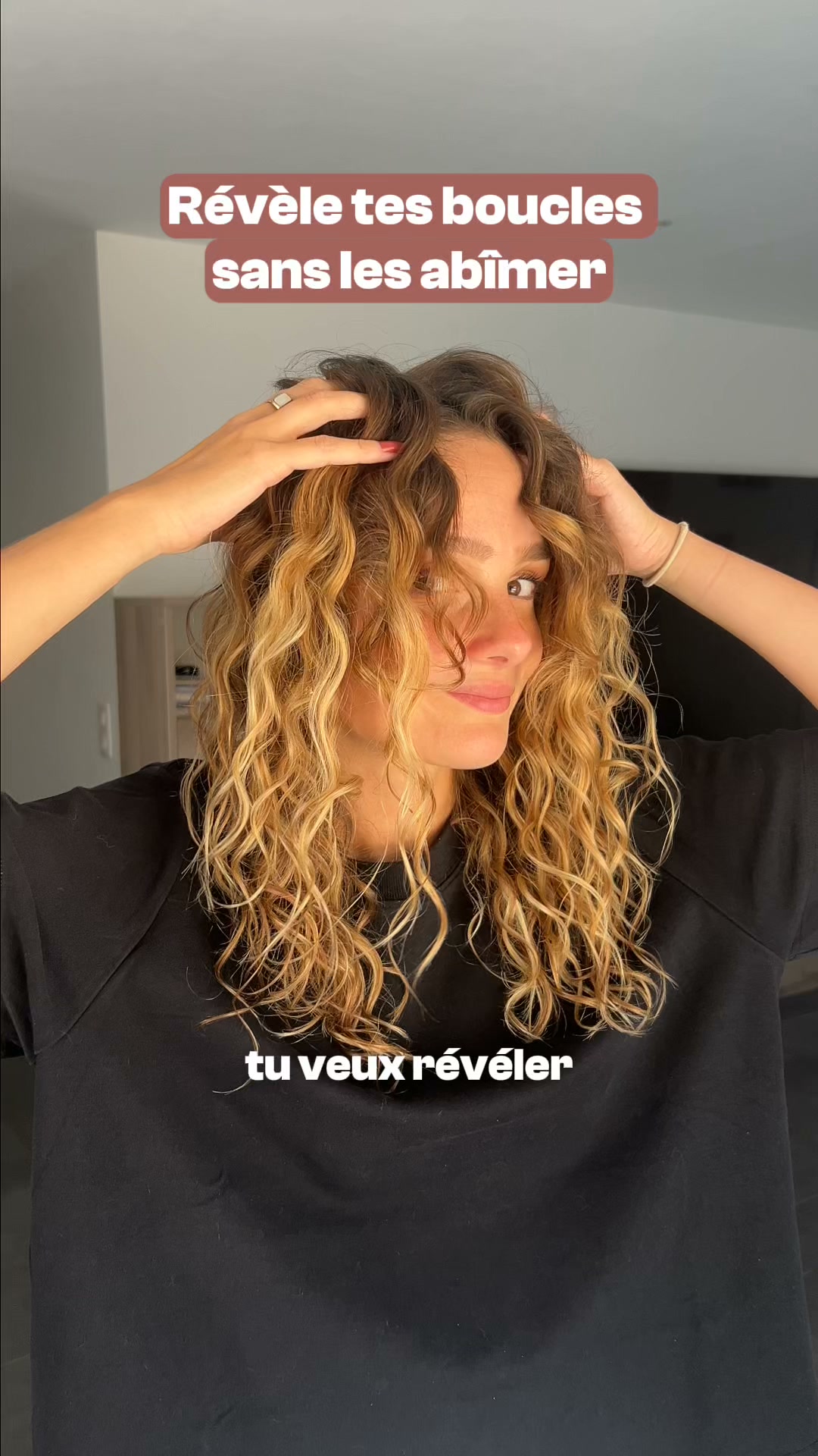 Découvre ta routine cheveux bouclés en 3 étapes !