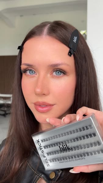 Self-stick Lashes