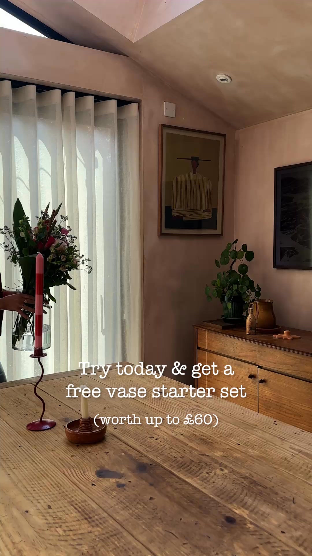 Get 2 FREE Vases (worth up to £60)