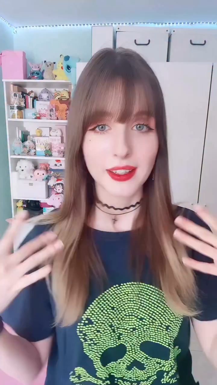 DETÉN LA CAÍDA. CUIDA TU CABELLO DESDE LA RAÍZ.