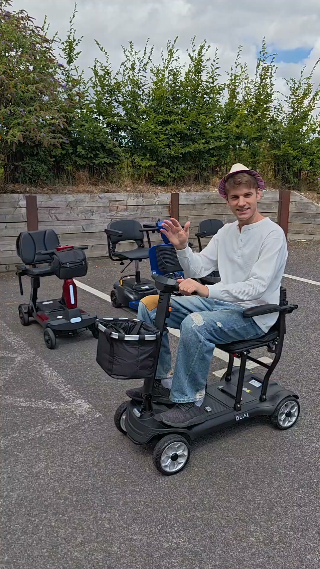 AeroDual Folding Scooter — £529.99
