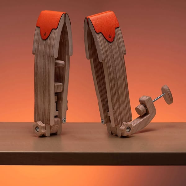 Big Size Leather Stitching Pony, Custom Text, Stitching Clamp, Leathercraft Saddle Stitching Tool