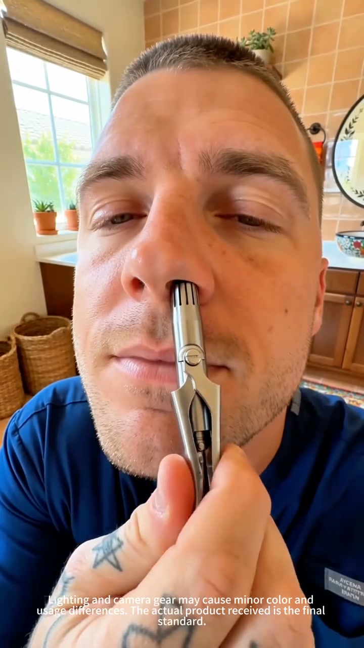 Manual Nose Hair Trimmer – Stainless Steel 360° Trimmer, Waterproof & No Battery Required