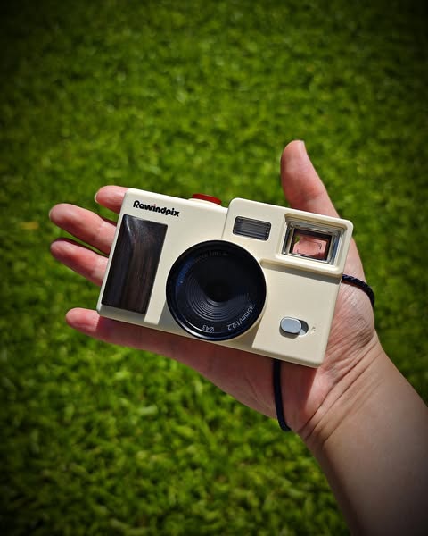 Rewindpix Camera