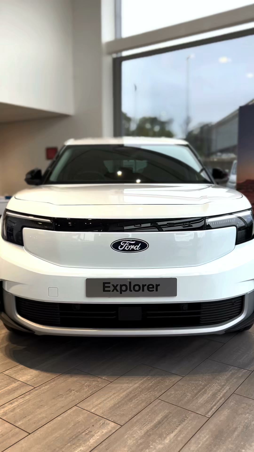 Meet the team at Perrys Ford Dover!