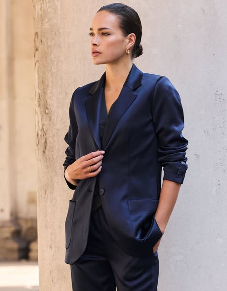 LaDress