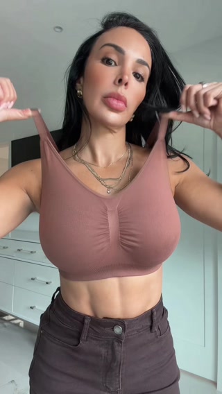 The Bra That Feels Like Nothing — But Lifts Like Everything