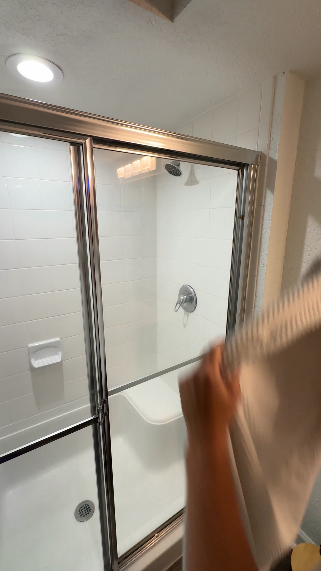 SUCTION HOOKS