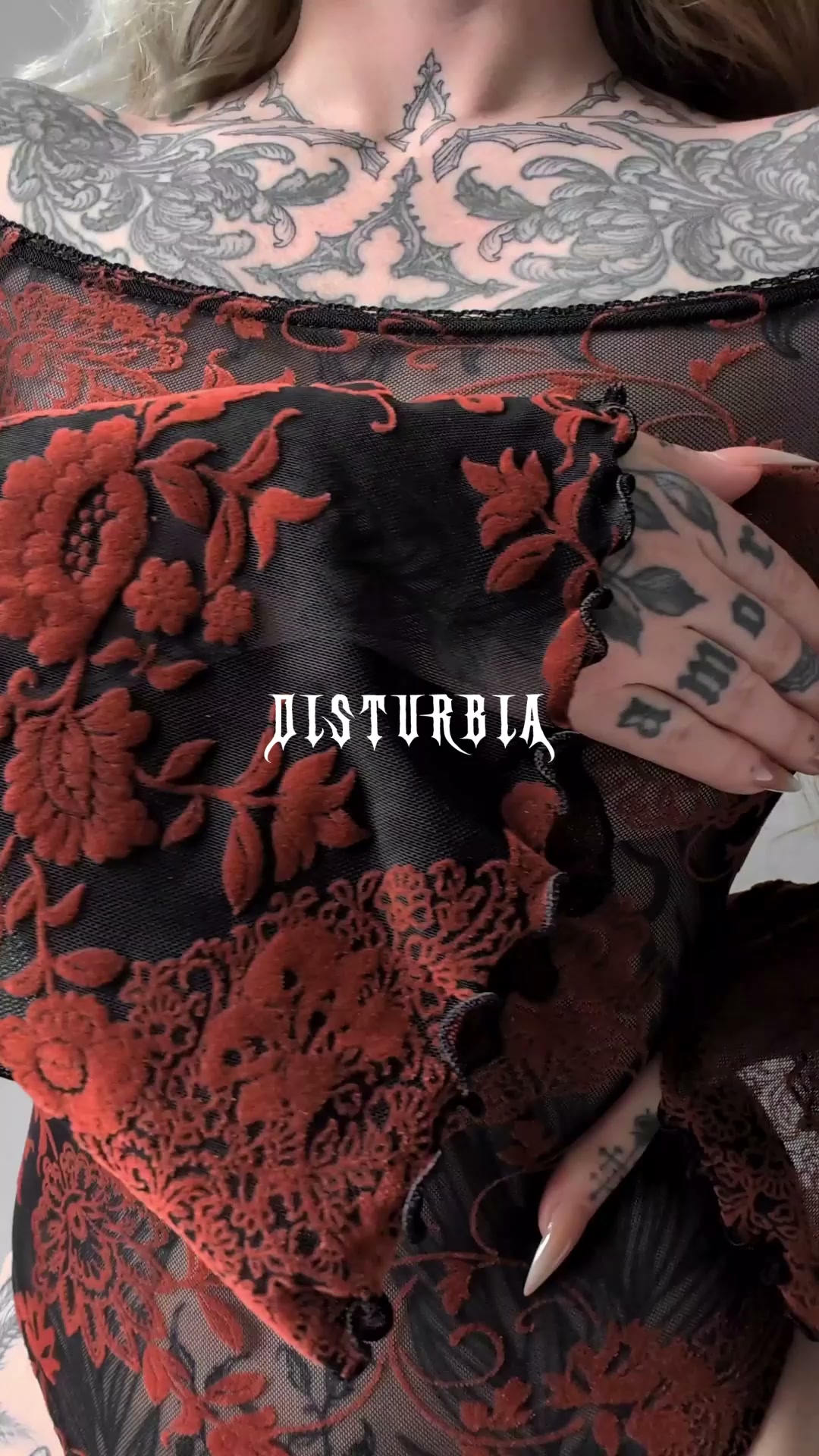 Dark Romantic Fashion