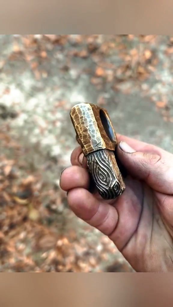 Mini Ring Axe