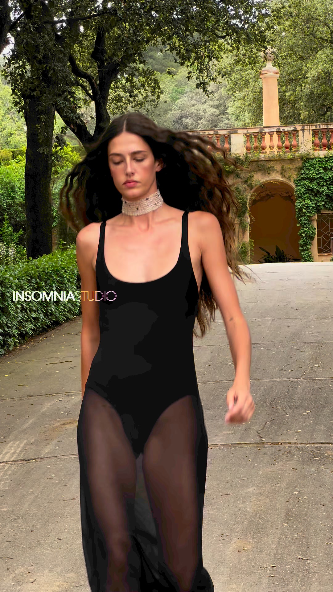 Stay cool. Look hot.