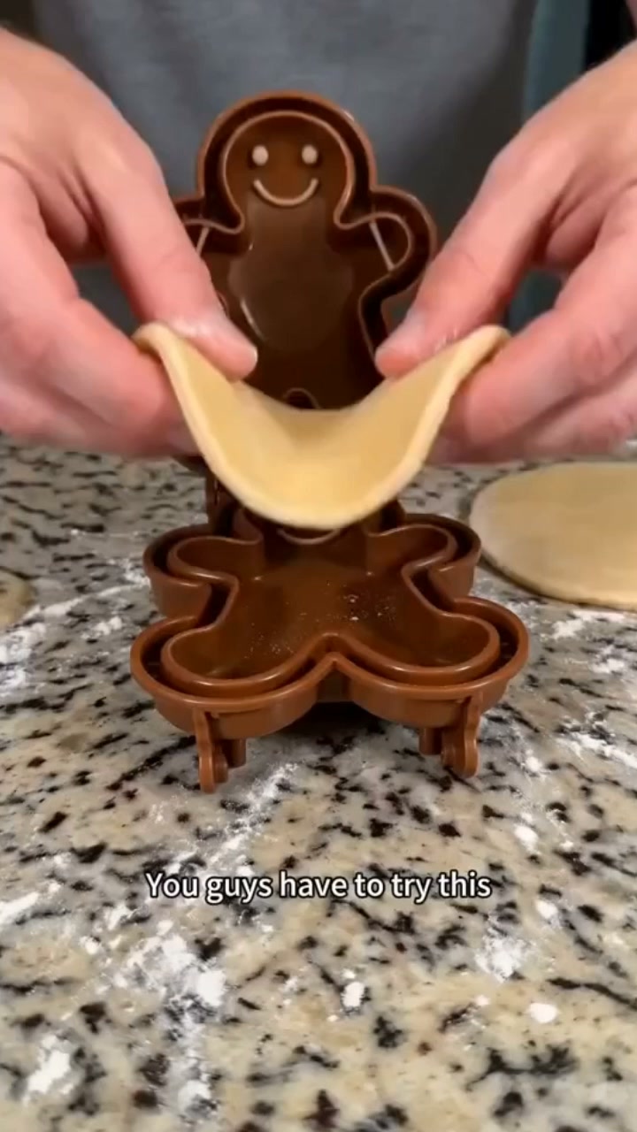 16-Design Christmas Mini Pie Mold Collection