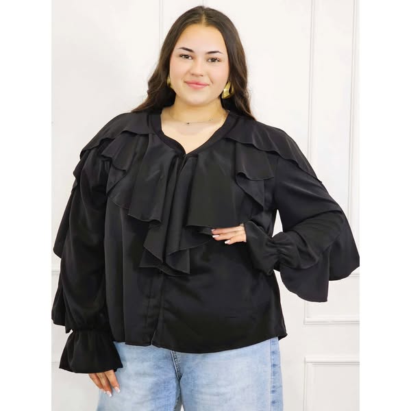 Bluzka plus size z falbanami – romantyczny szyk i wygoda w eleganckim stylu