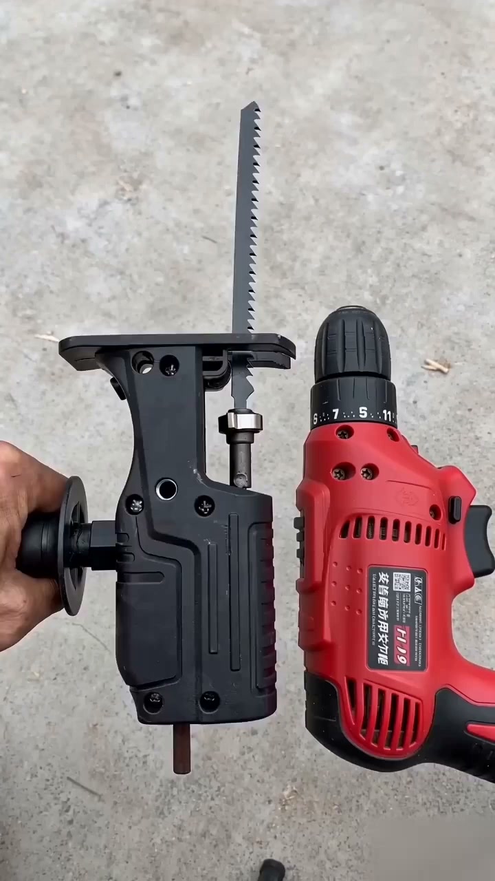 An electric drill turns into a chainsaw in seconds