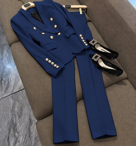 Il Tailleur perfetto? ECCOLO