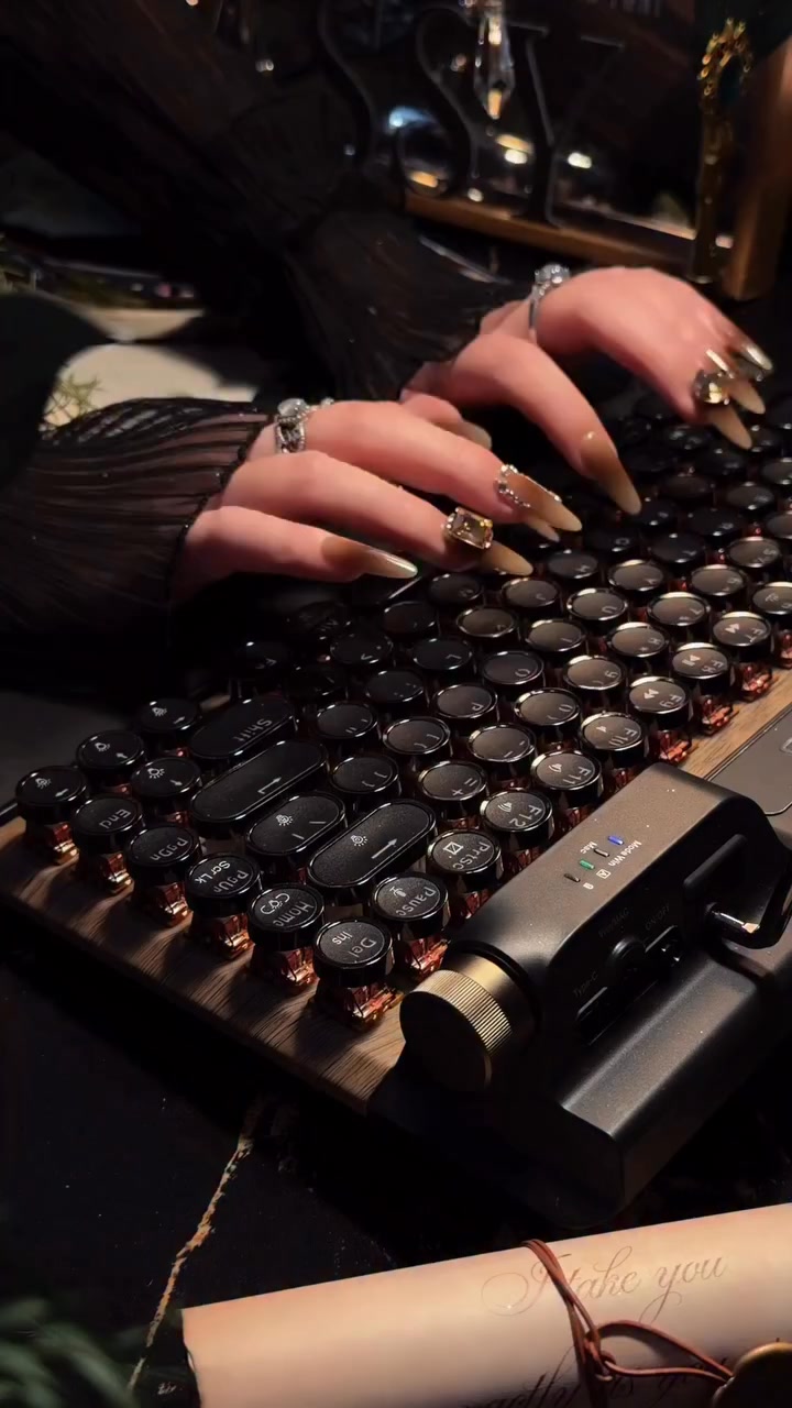 Retro Typewriter Keyboard