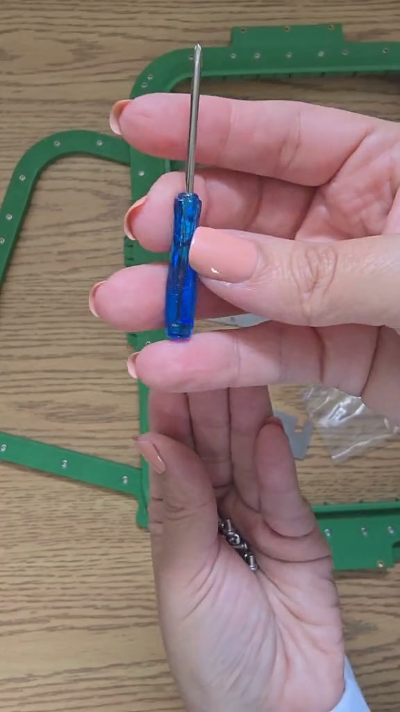 Powered by strong magnetic force, the MaggieFrame magnet hoop makes your hooping process super-easy.