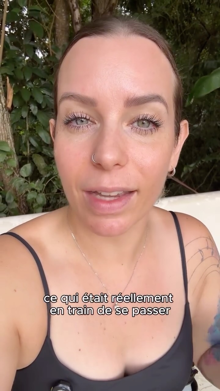 Anúncio de Véronique Desnoyers