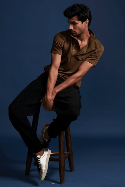 OFF CENTER PLACKET POLO