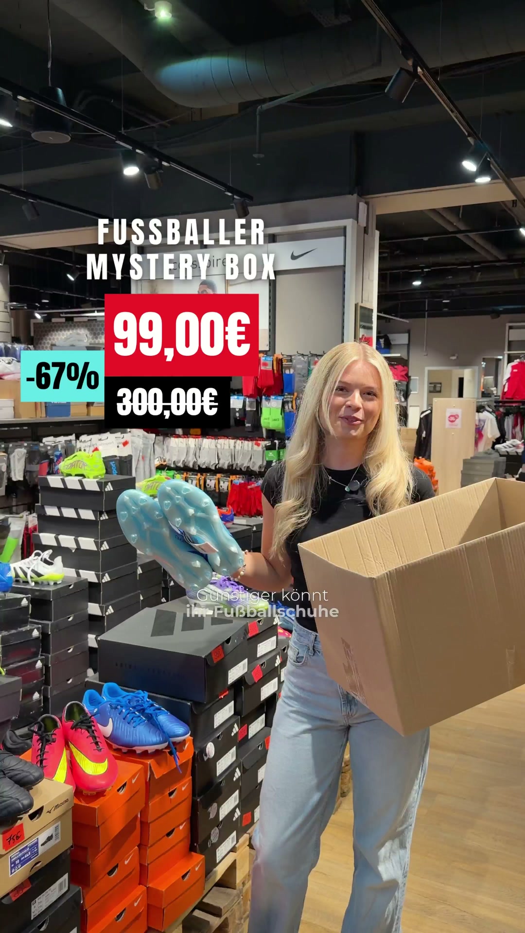 3 Paar Marken-Fußballschuhe