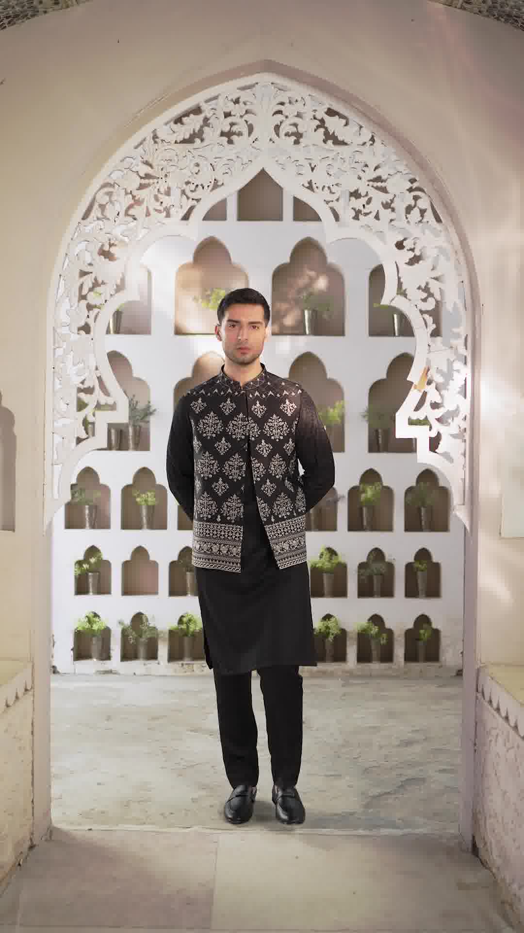 SALE UPTO 50% OFF