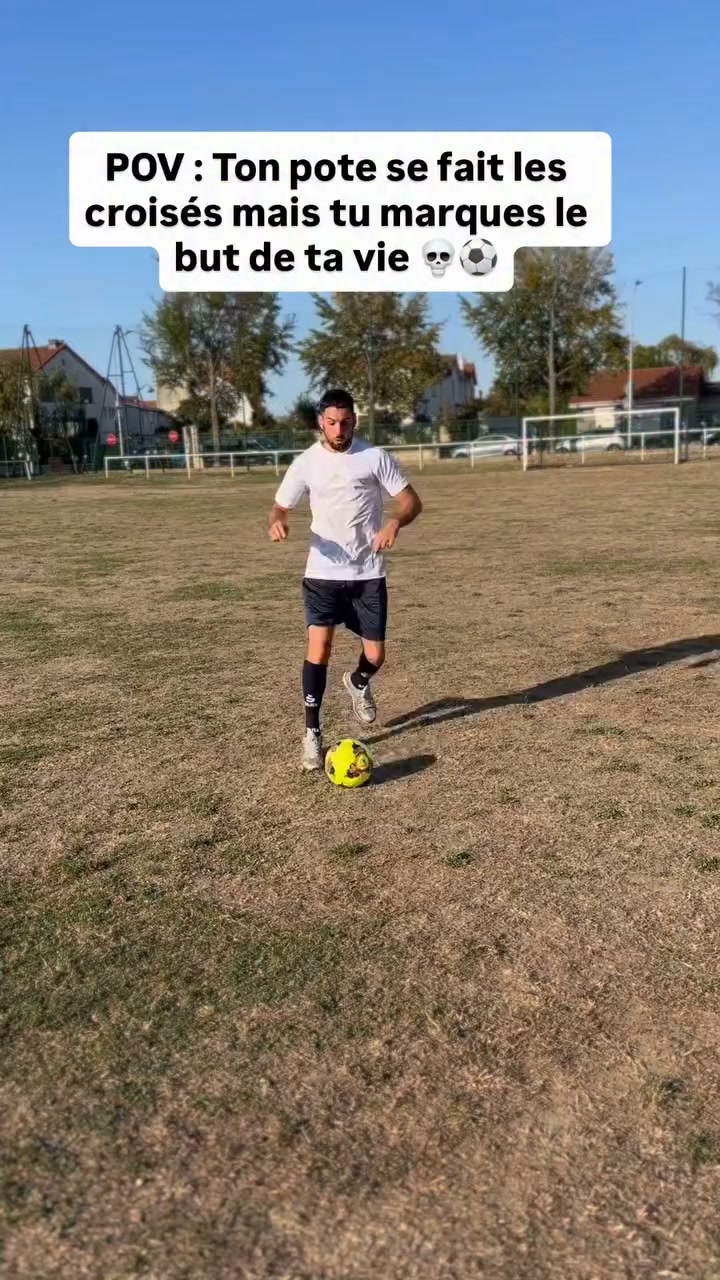 Deux sacres. Un maillot collector. Une légende éternelle.