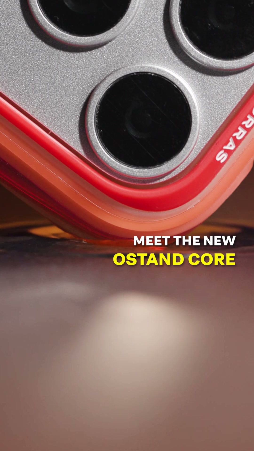 WAIT… can we talk about how much this phone case actually does?!