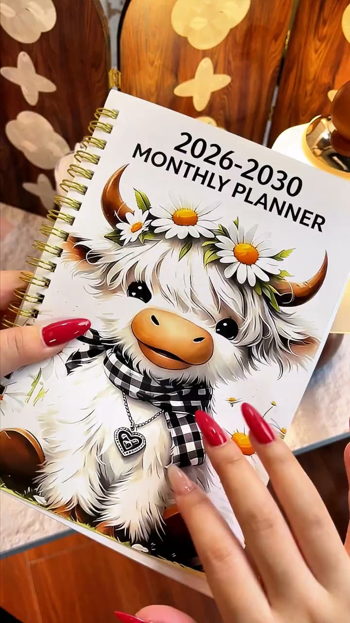 Månadsplanerare 2026–2030 – Söt höglandsko