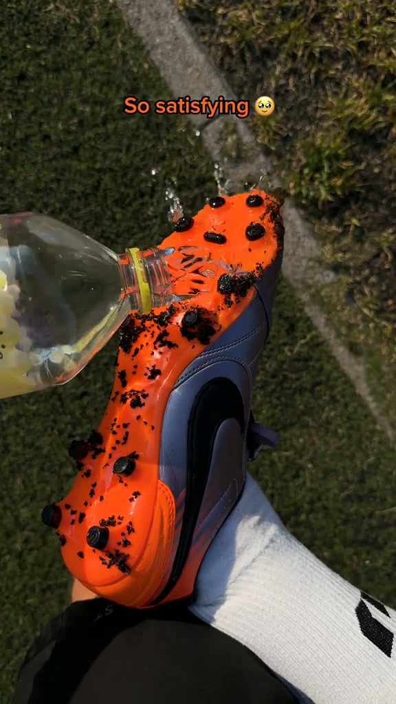Oplev Nike Tiempo