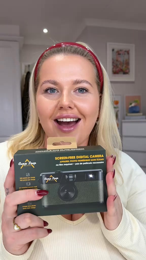 1M+ Screen-Free Digital Cameras Sold