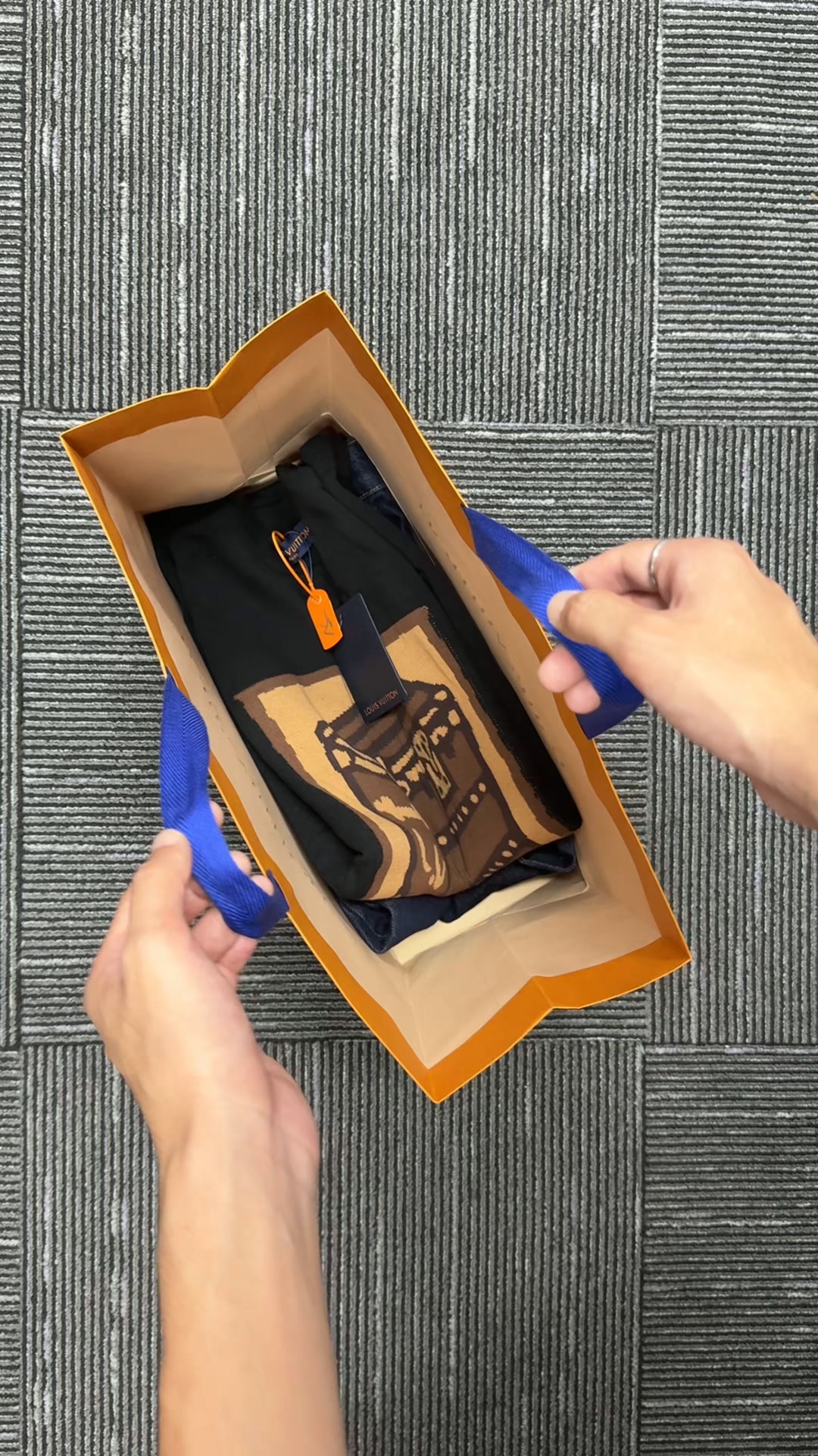 Free Shipping