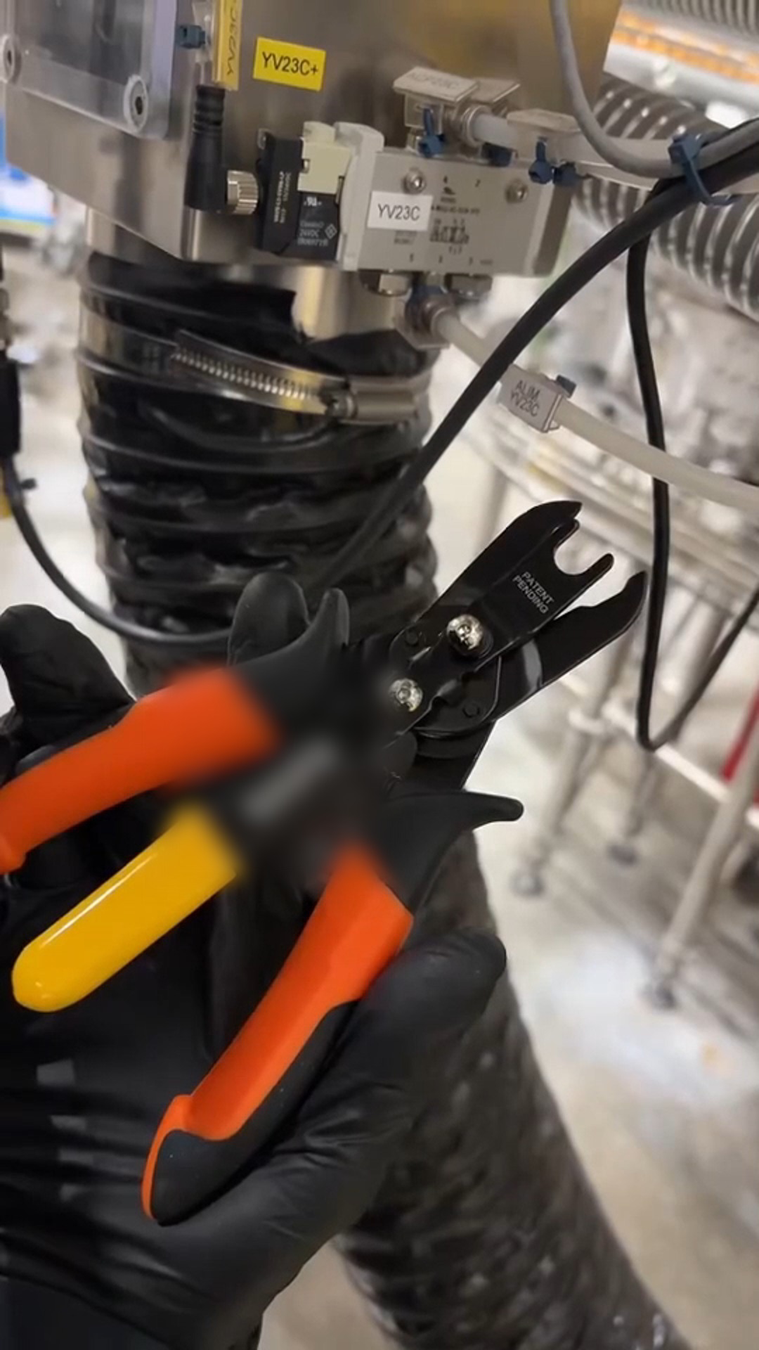 Air Hose Connector Removal Tool