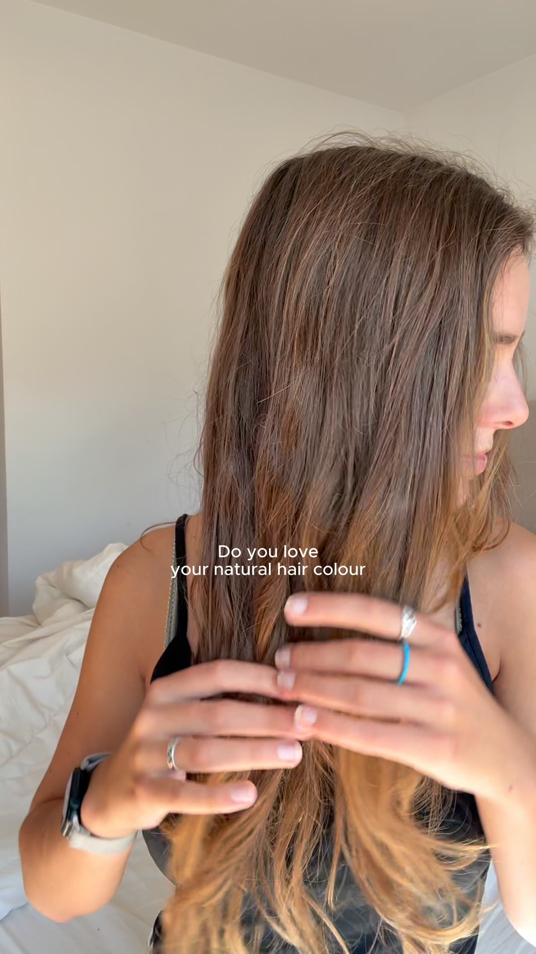 Effortlessly lighten your hair from home