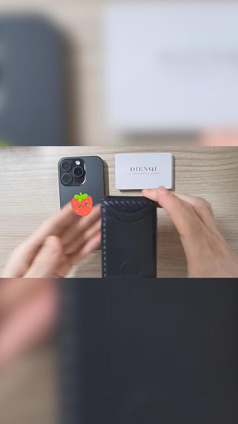 Minimalist Pop-Up Wallet for Men – RFID Blocking Aluminum Card Holder