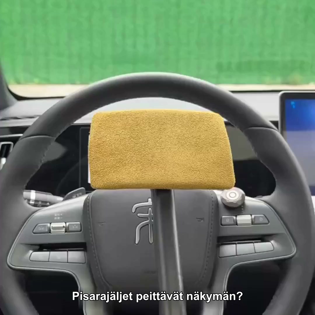 Autolasin puhdistusharja kondenssin ja lian poistoon