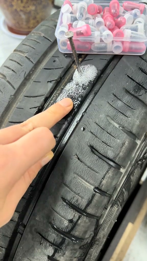 Vacuum Tire Repair Rubber Nails Kit