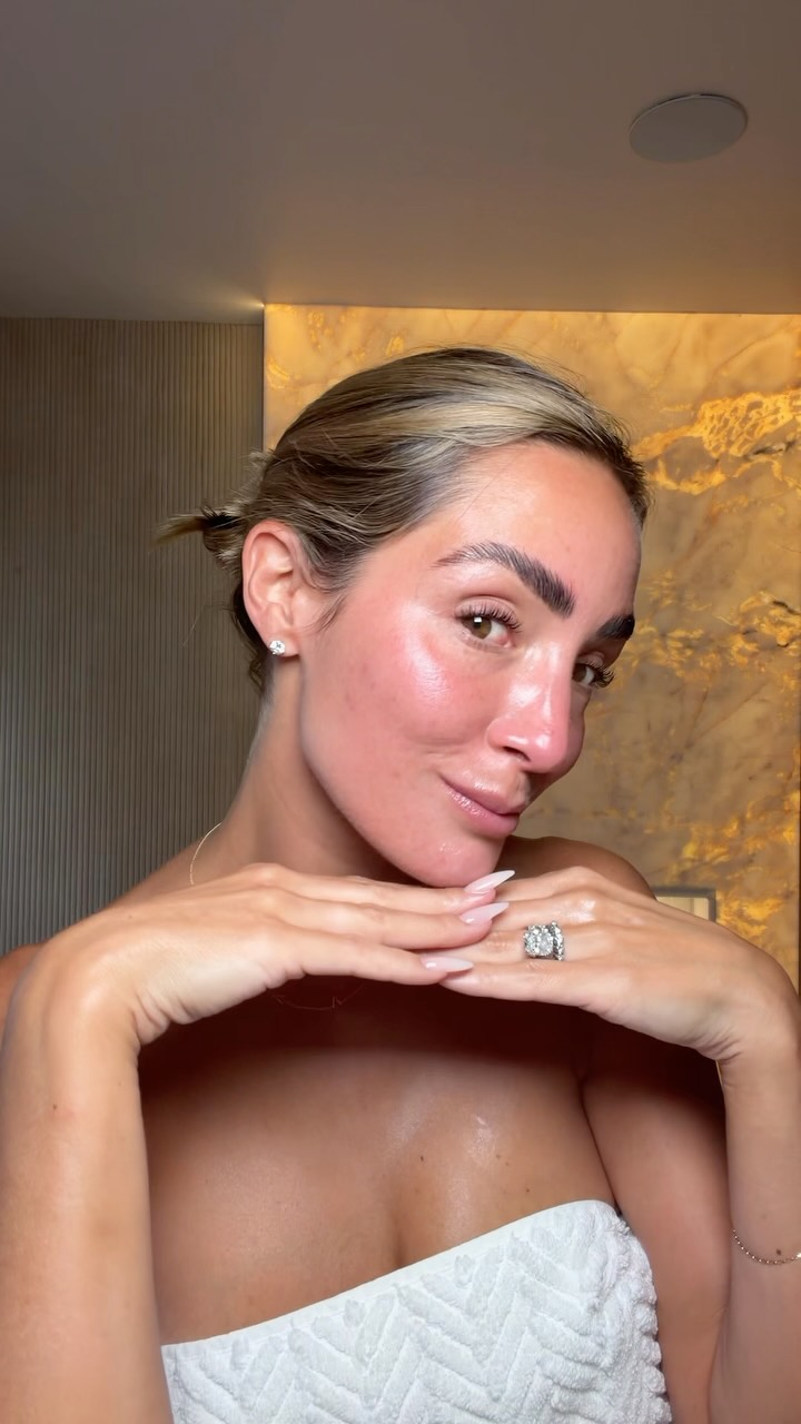 Anúncio de Elizabeth Arden